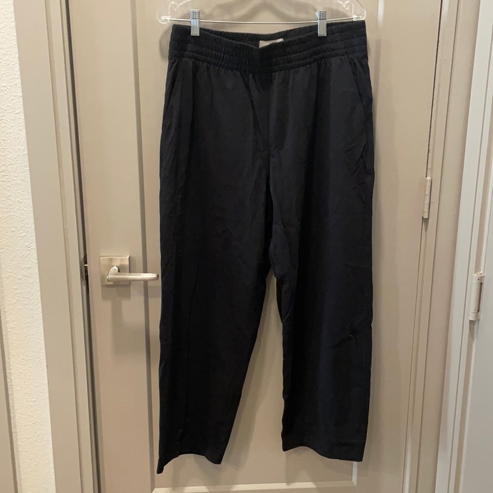Everlane Retro Jersey Barrel Pant in black